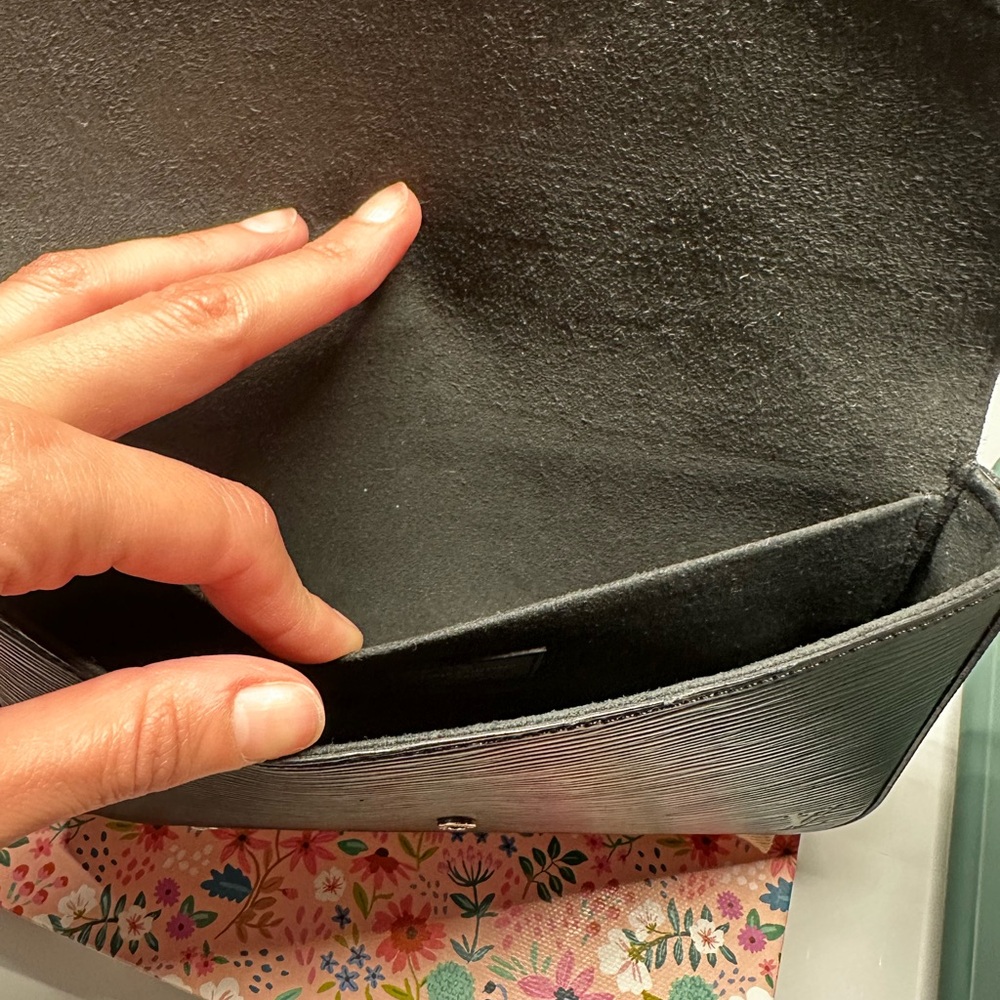 Louis Vuitton Felicie Pochette Bag - Picture 8 of 9